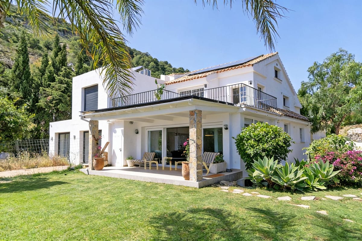 Detached Villa in Marbella