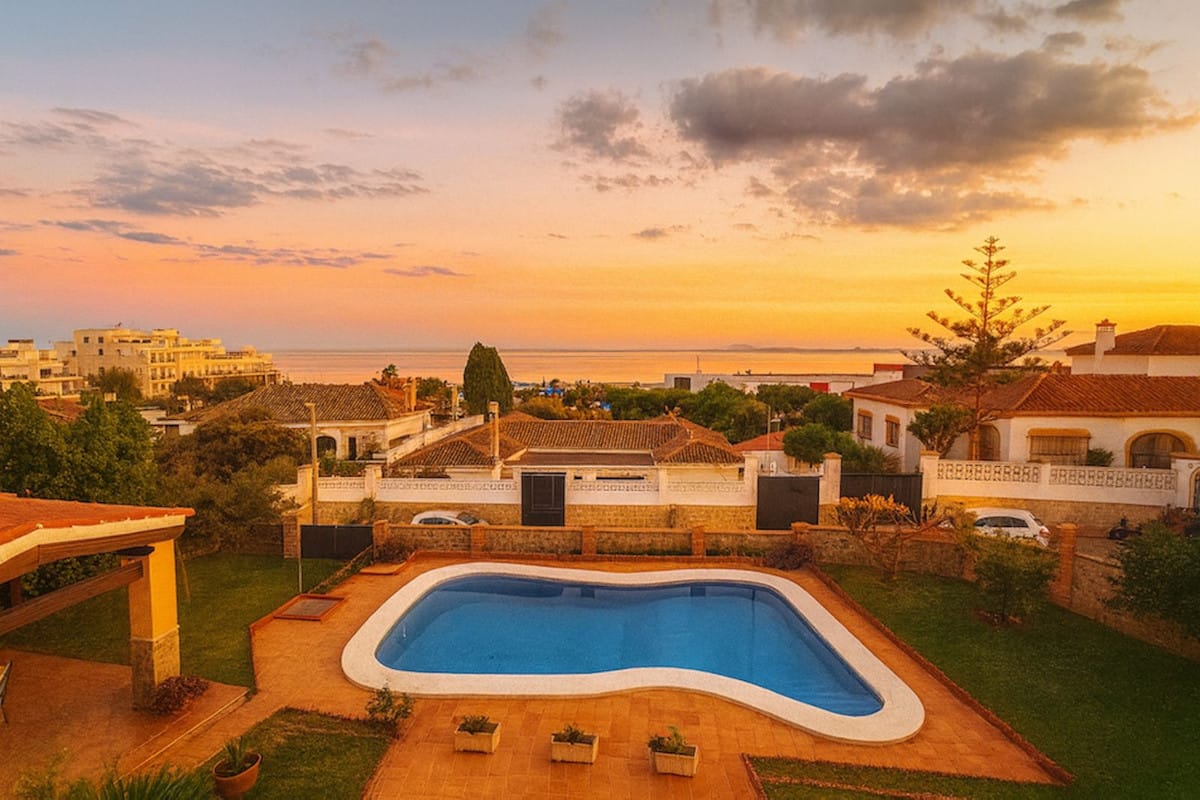 Detached Villa in Torremolinos