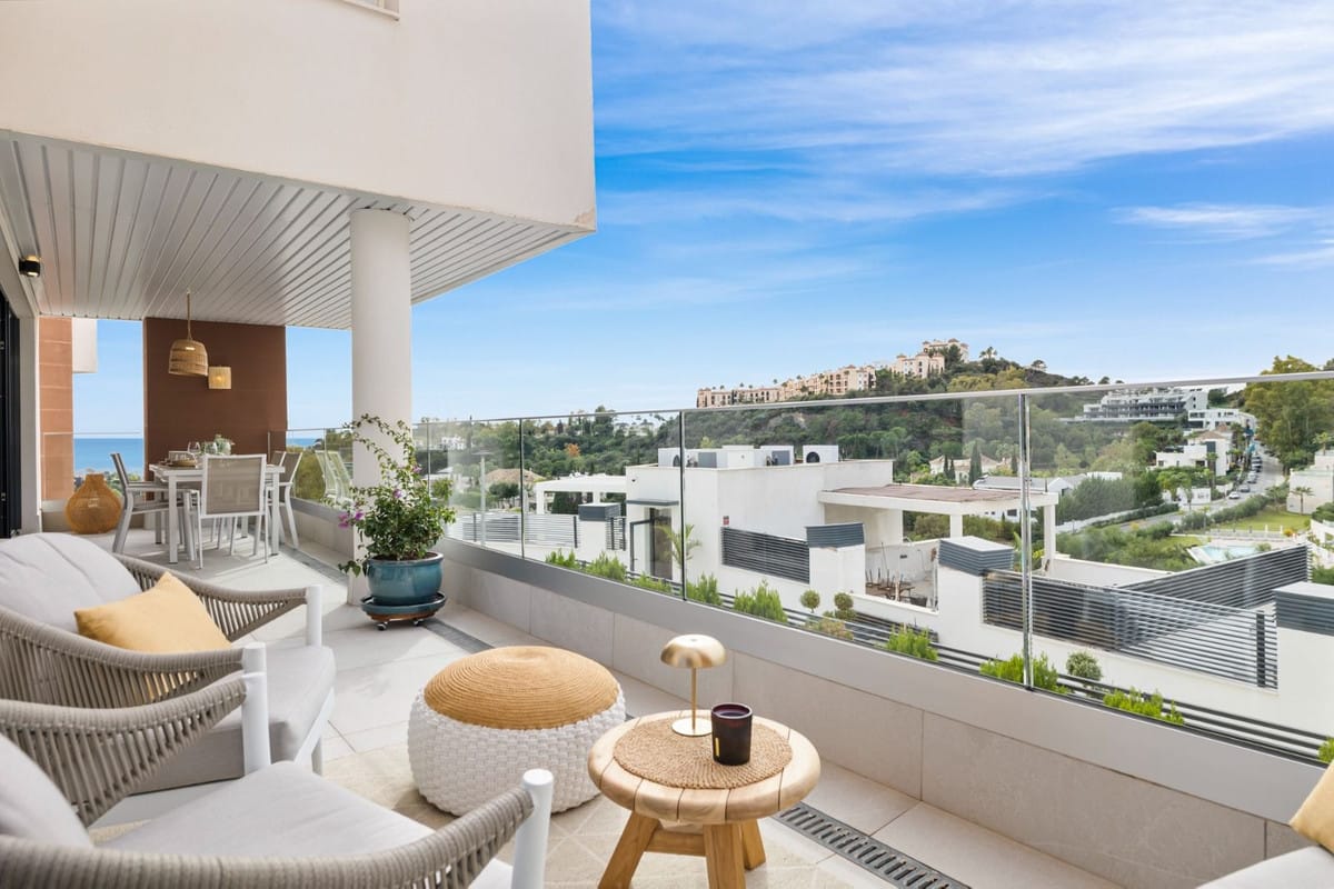 Middle Floor Apartment in Benahavís