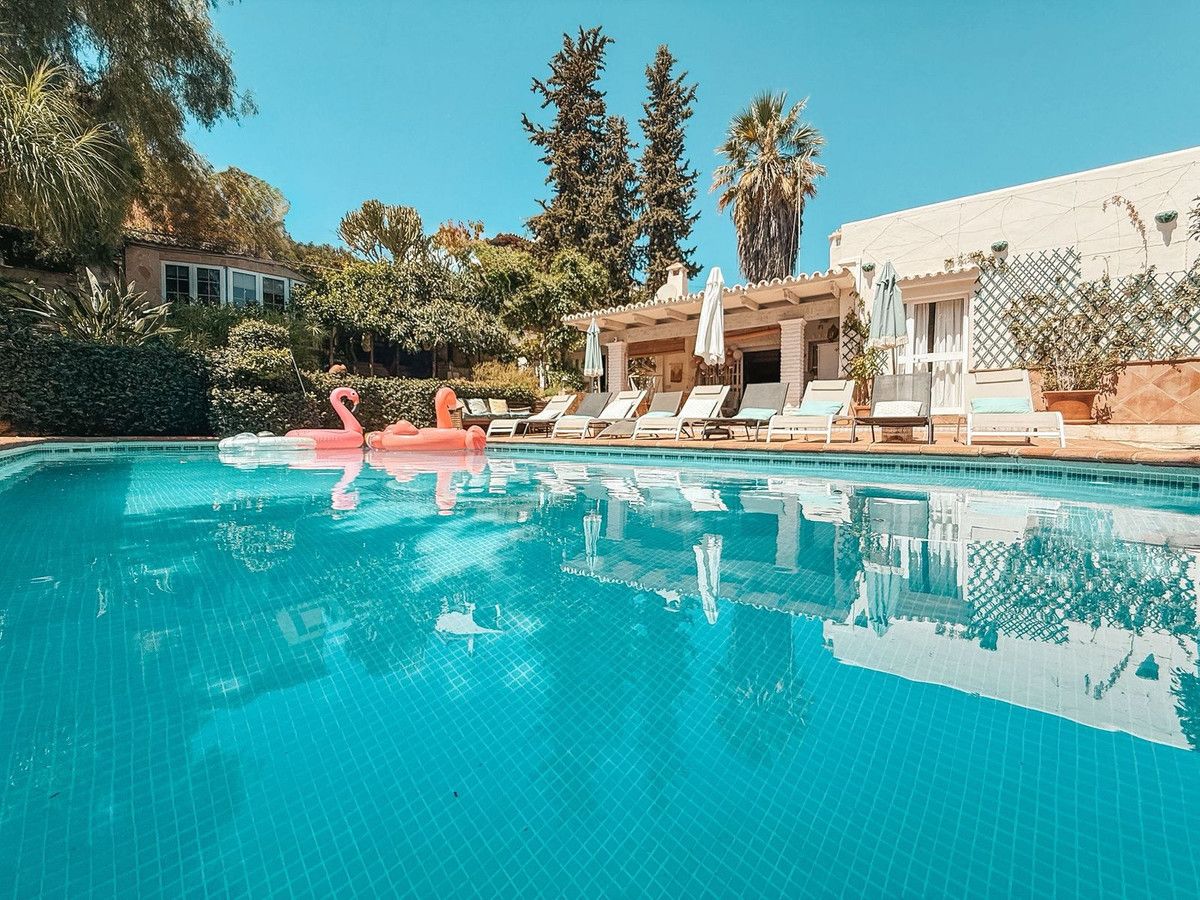 Detached Villa in Nueva Andalucía