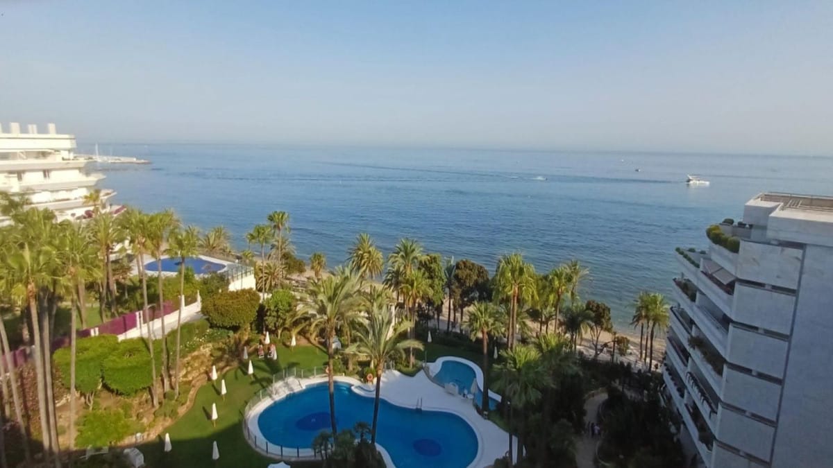 Middle Floor Apartment in Marbella