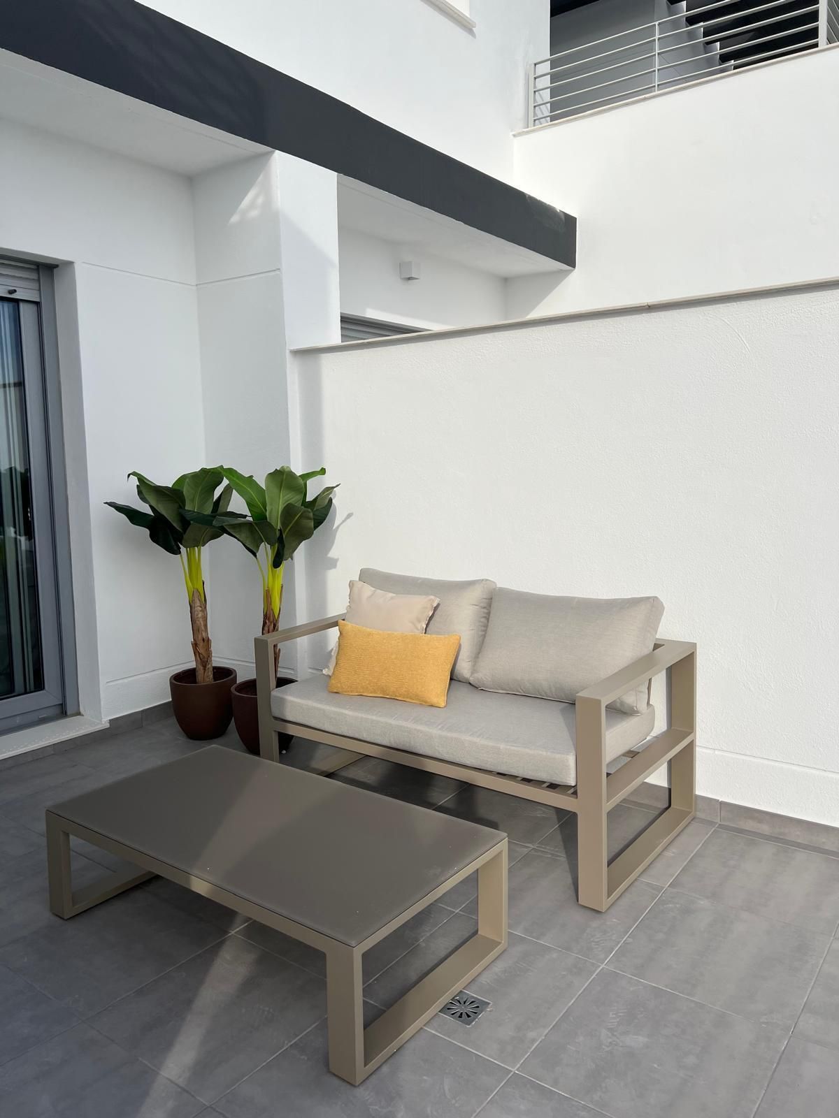 Middle Floor Apartment in Valle Romano