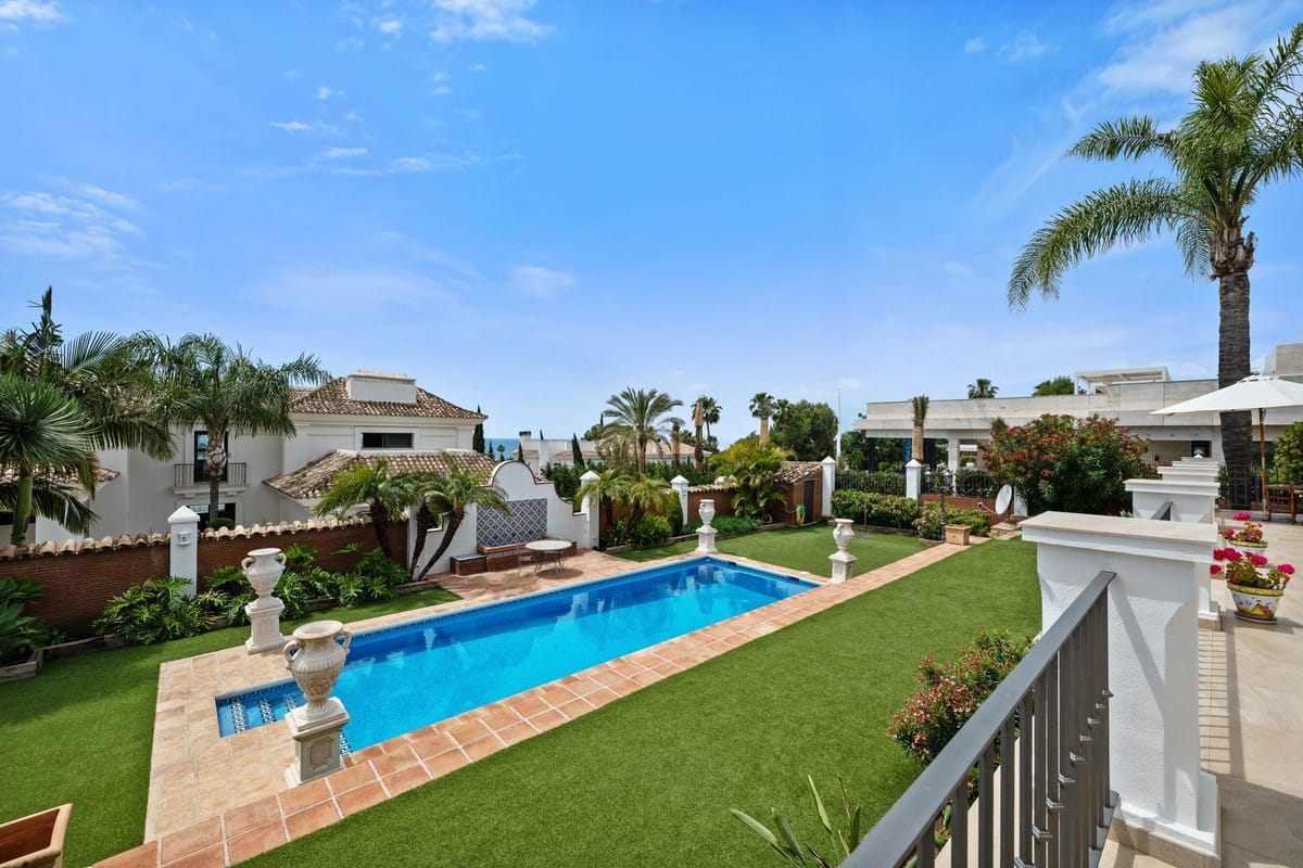 Detached Villa in Sierra Blanca