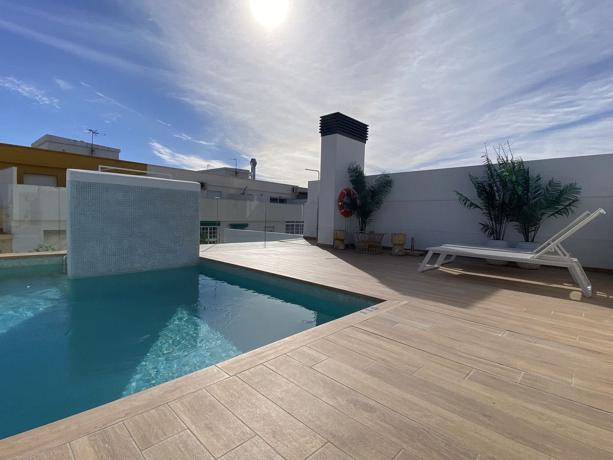 Middle Floor Apartment in Estepona