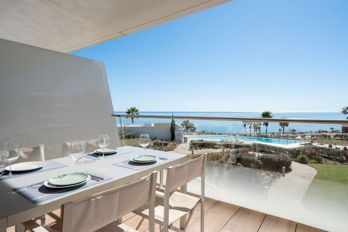 Middle Floor Apartment in Estepona