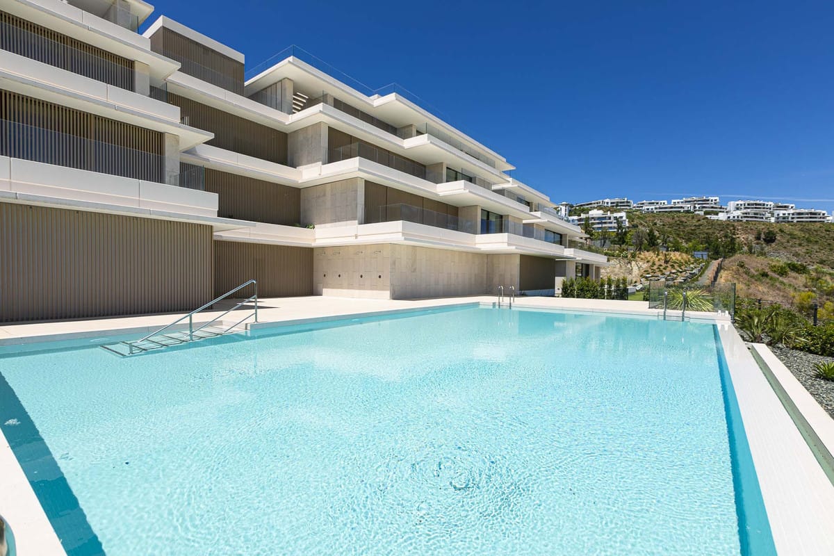 Middle Floor Apartment in Benahavís