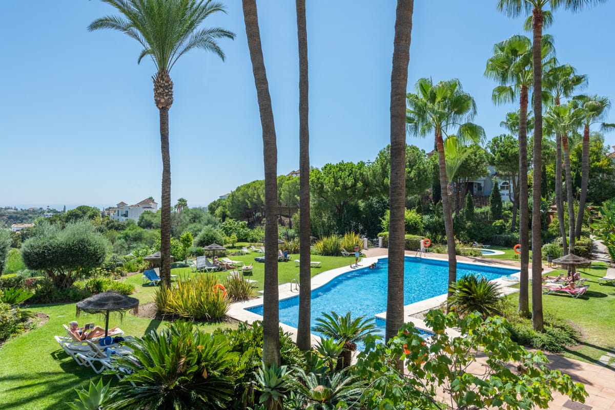 Middle Floor Apartment in La Quinta