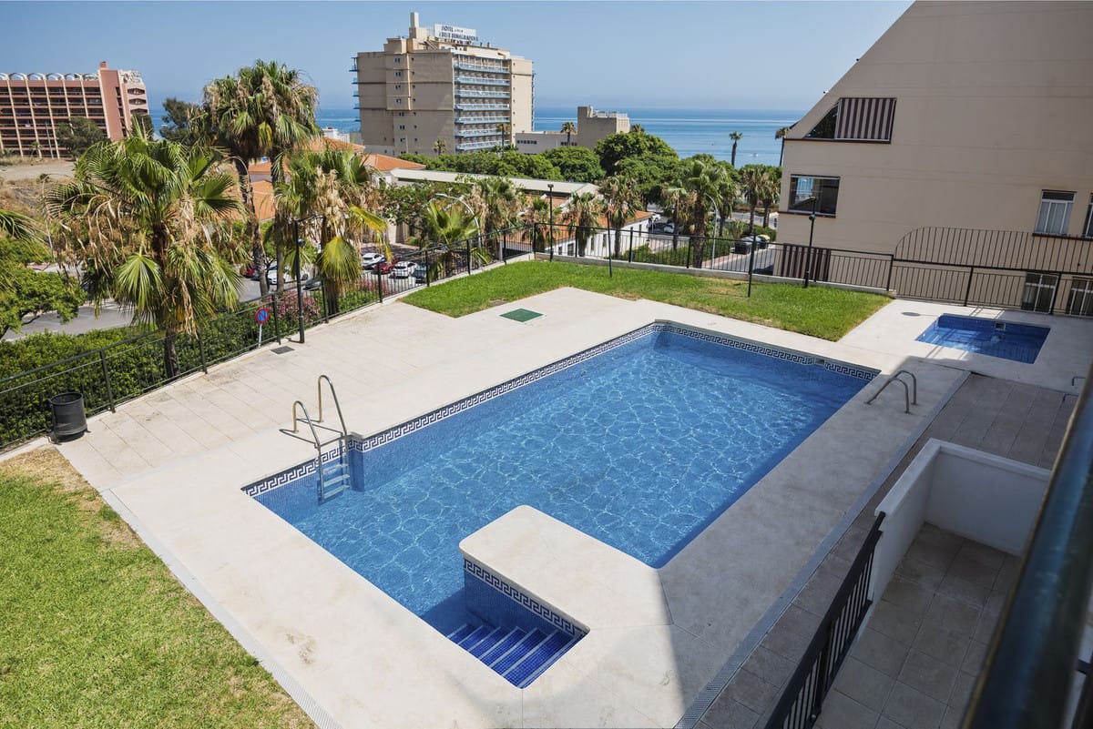 Middle Floor Apartment in Benalmadena