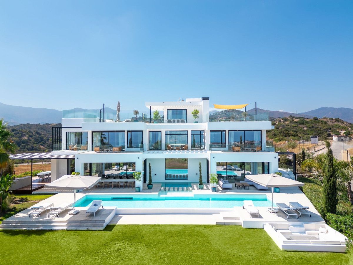 Detached Villa in Estepona