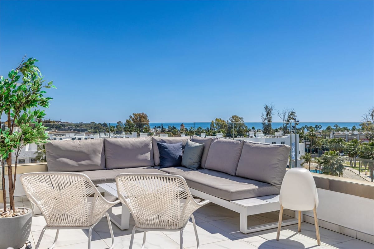 Penthouse Duplex in Bel Air