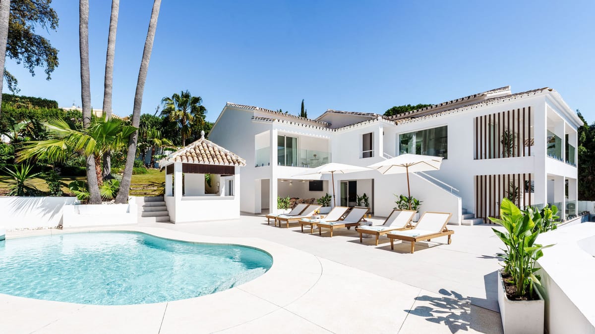 Renovated Villa with Private Pool