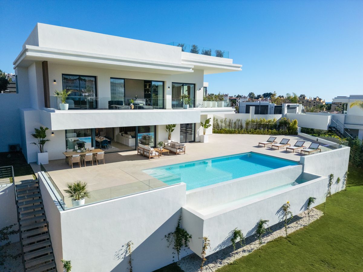 Villa with Stunning Views