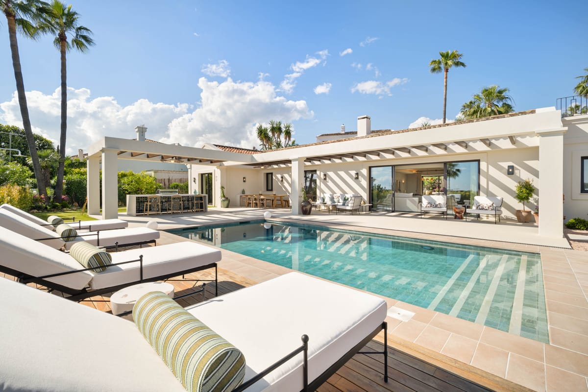 Villa with Breathtaking Views