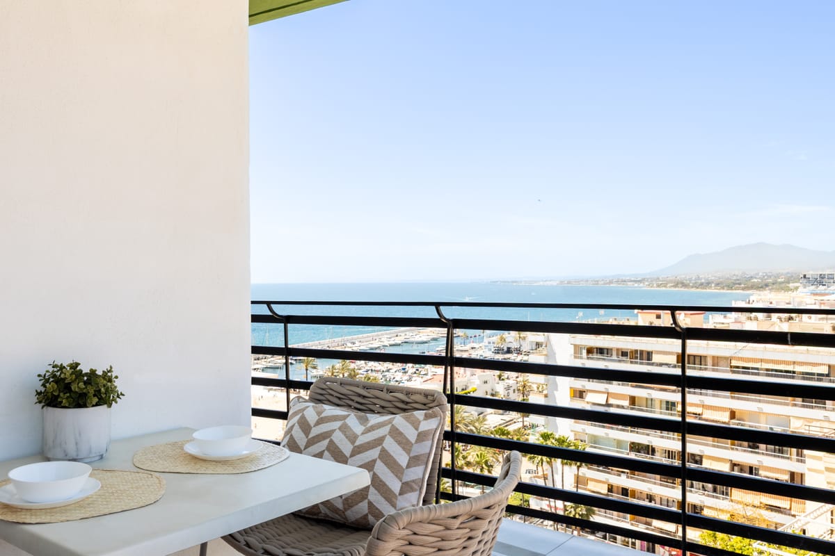 Beachfront apartment in the heart of Marbella
