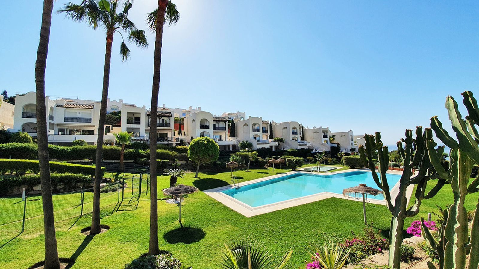 Middle Floor Apartment in Benalmadena Costa