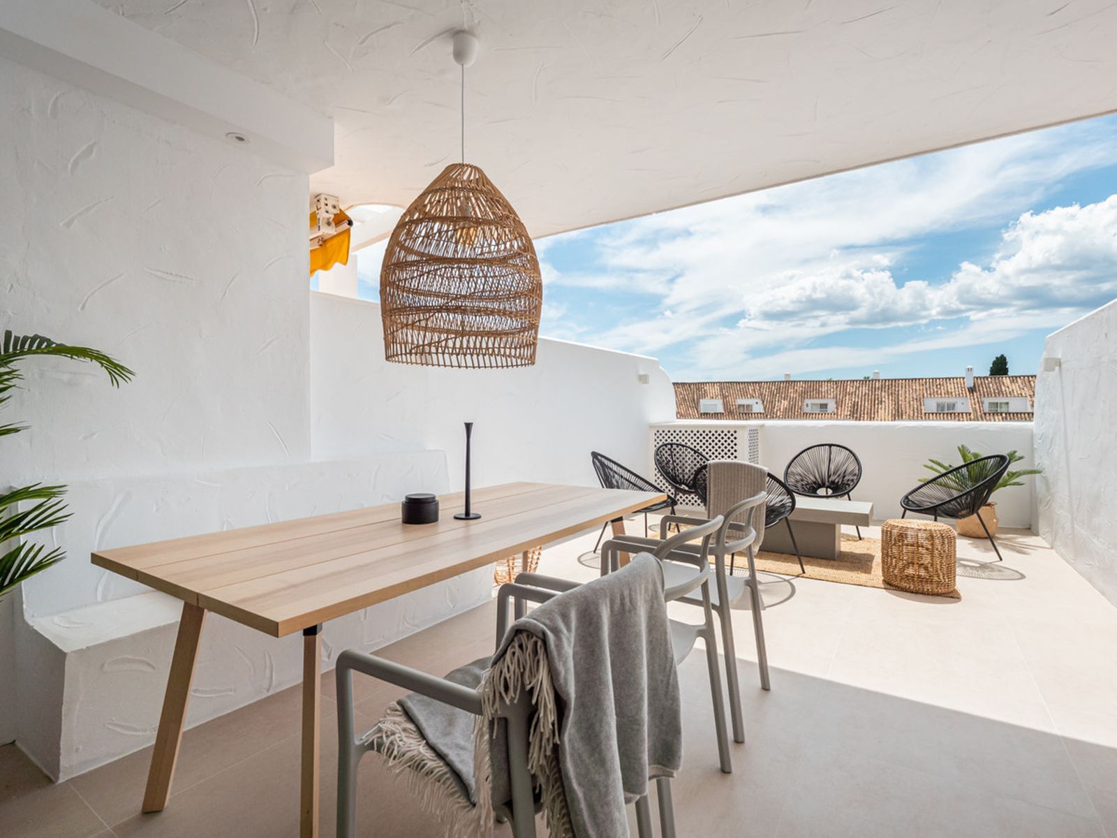 Middle Floor Apartment in Nueva Andalucía