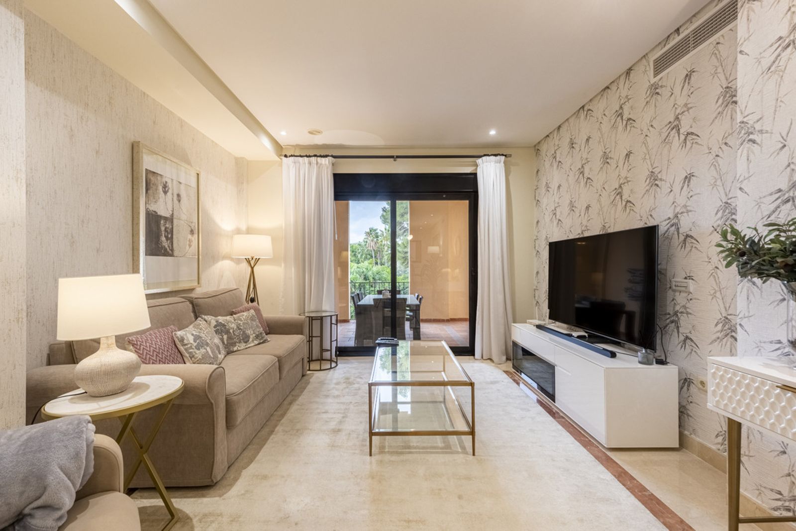 Middle Floor Apartment in Puerto Banús