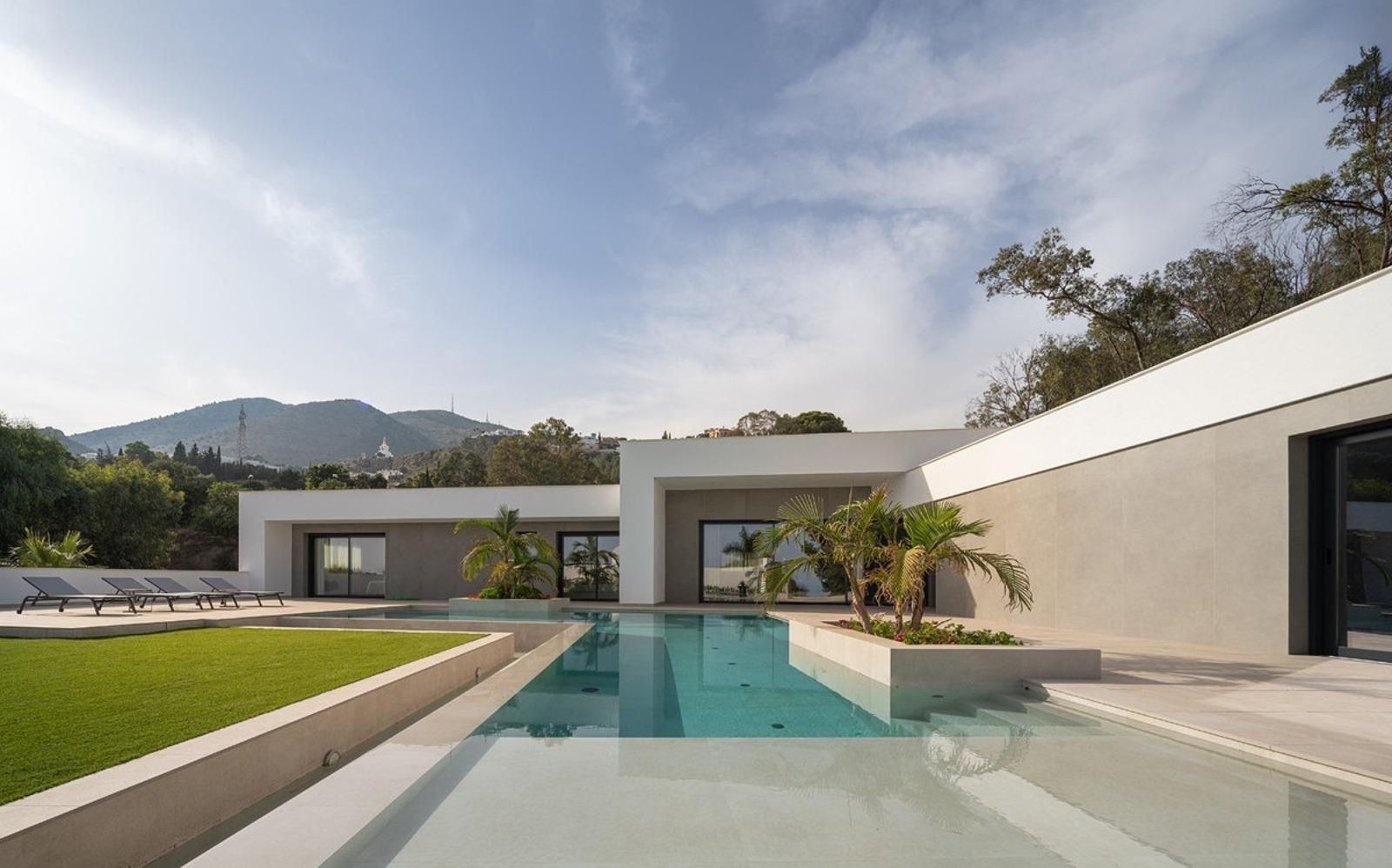 Detached Villa in Benalmadena Costa
