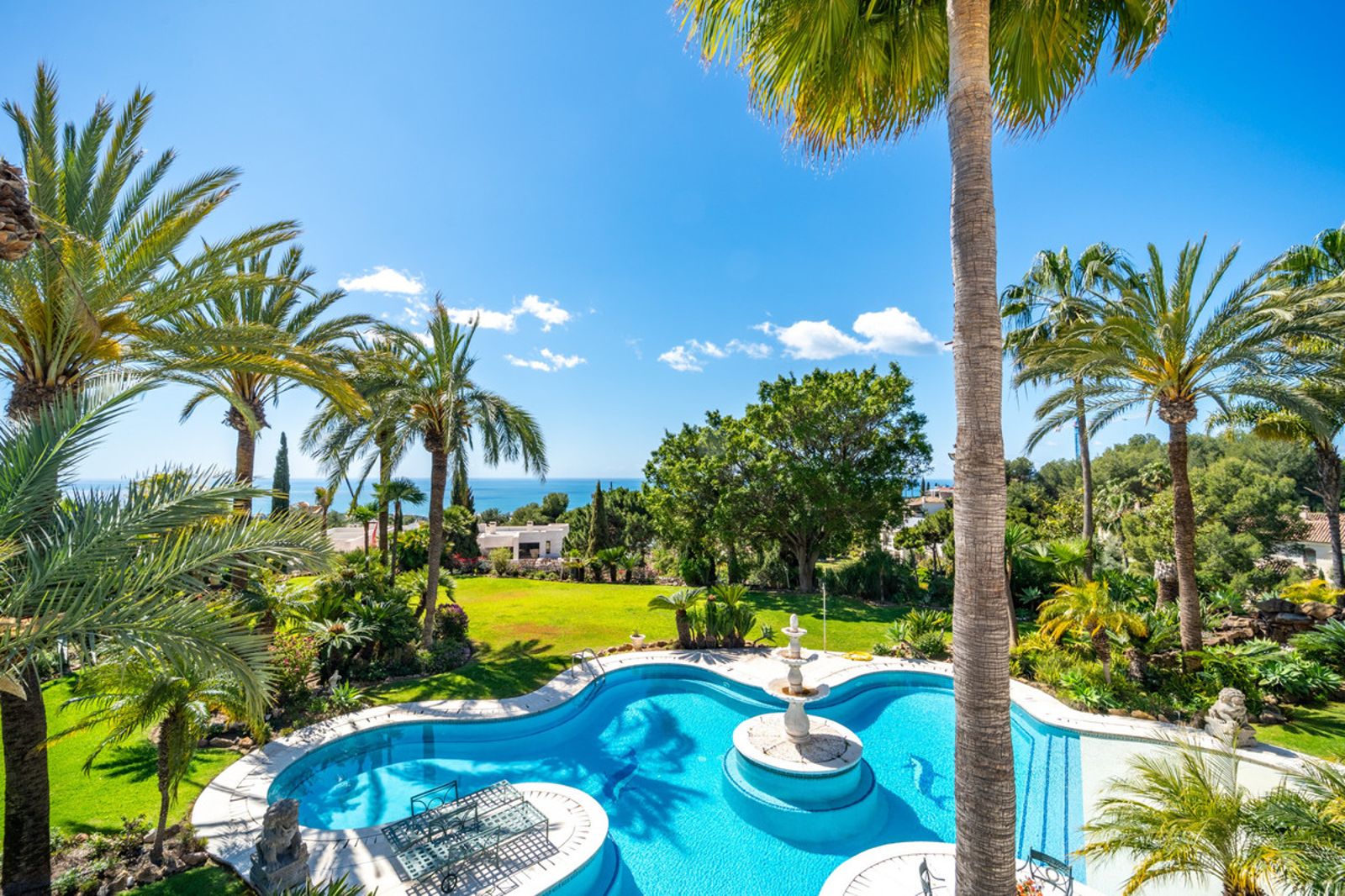 Detached Villa in The Golden Mile