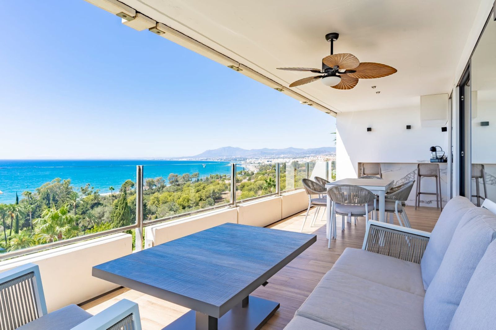 Middle Floor Apartment in Marbella