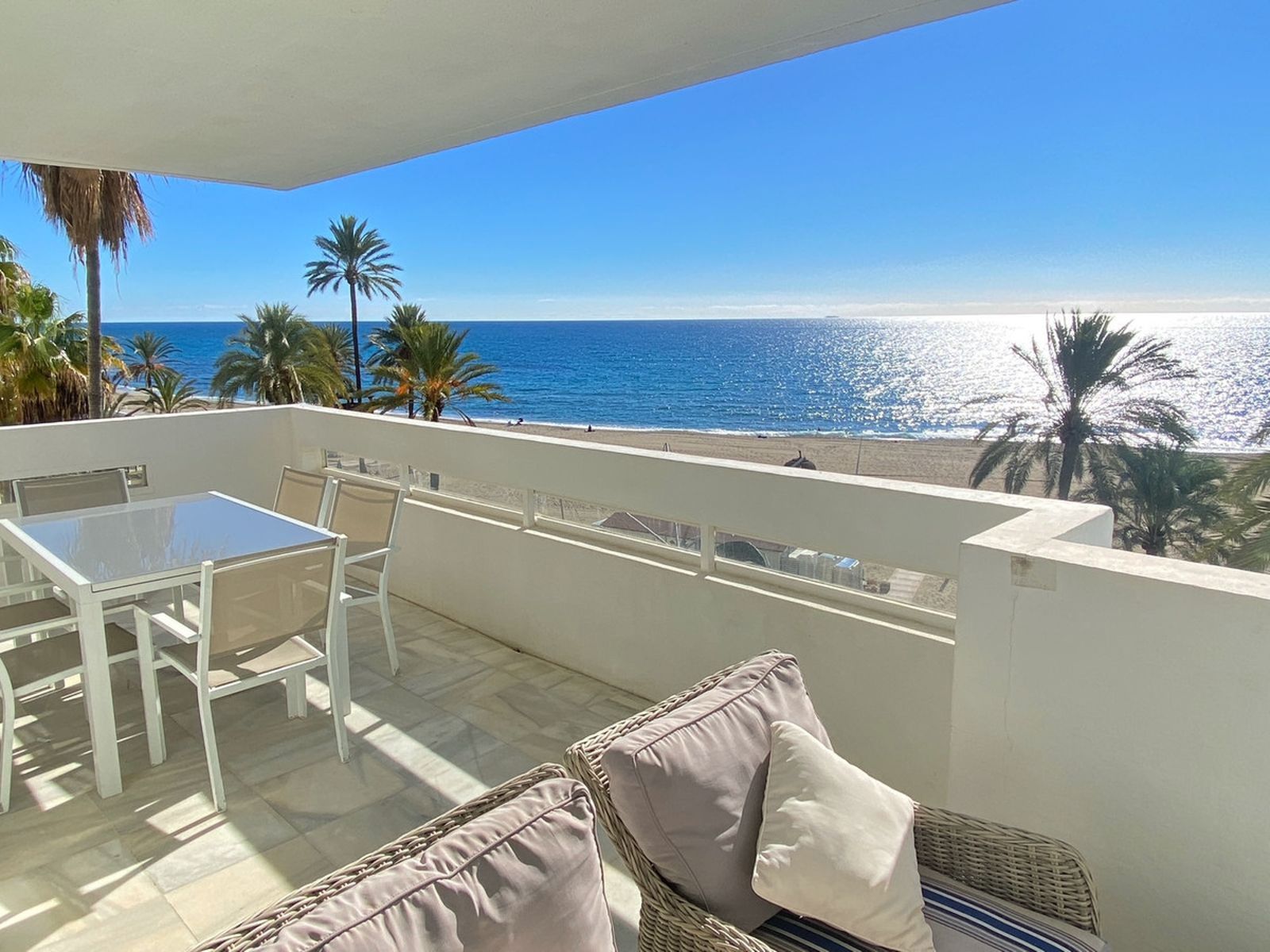 Middle Floor Apartment in Marbella