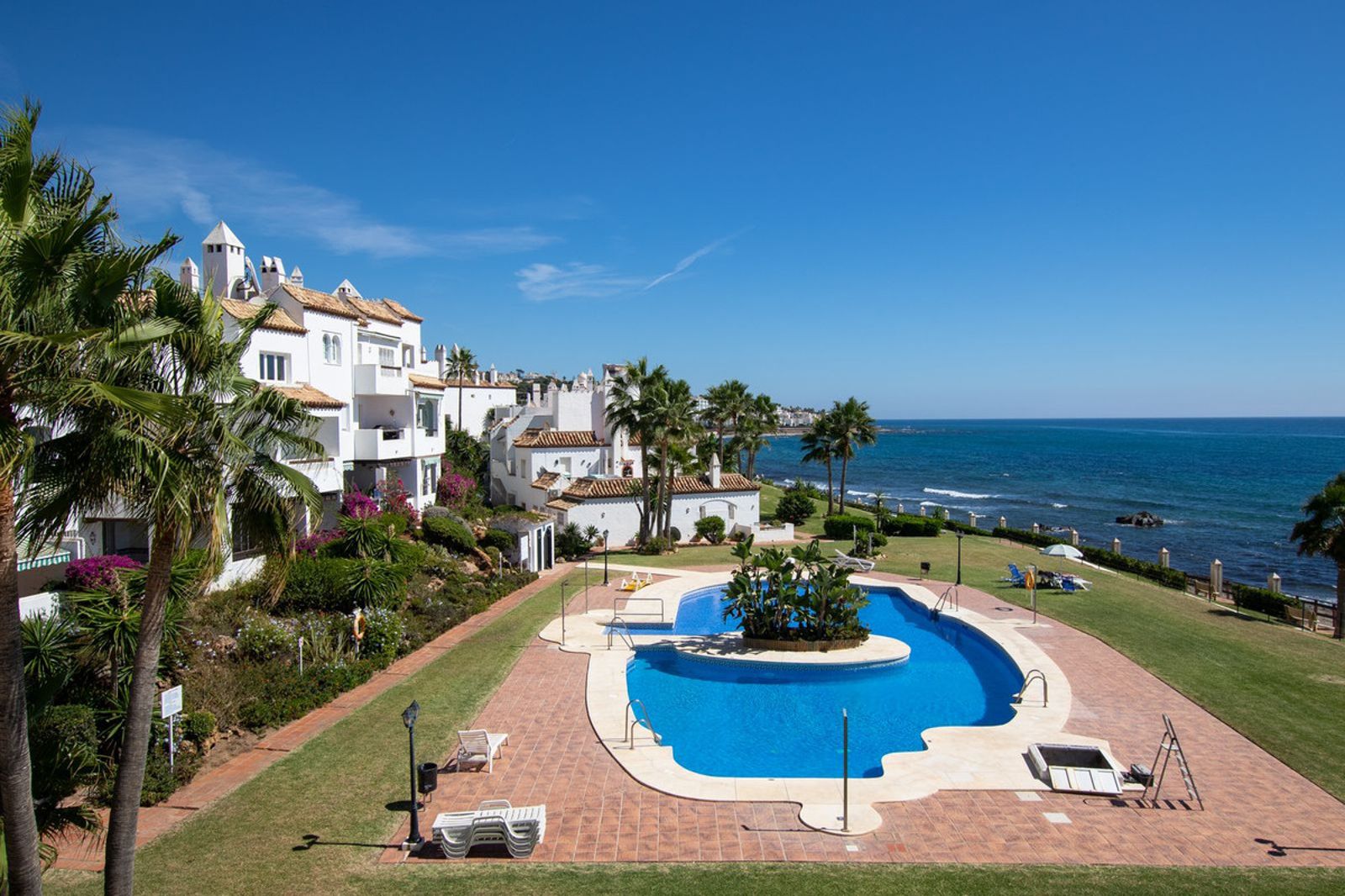 Penthouse in Calahonda