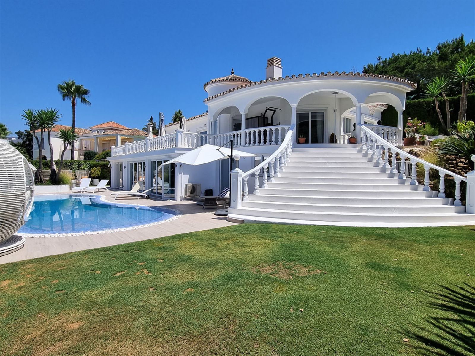 Detached Villa in Elviria