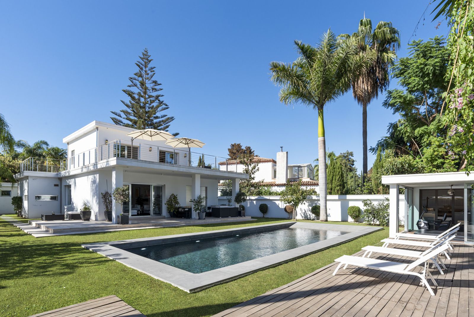 Detached Villa in Nueva Andalucía