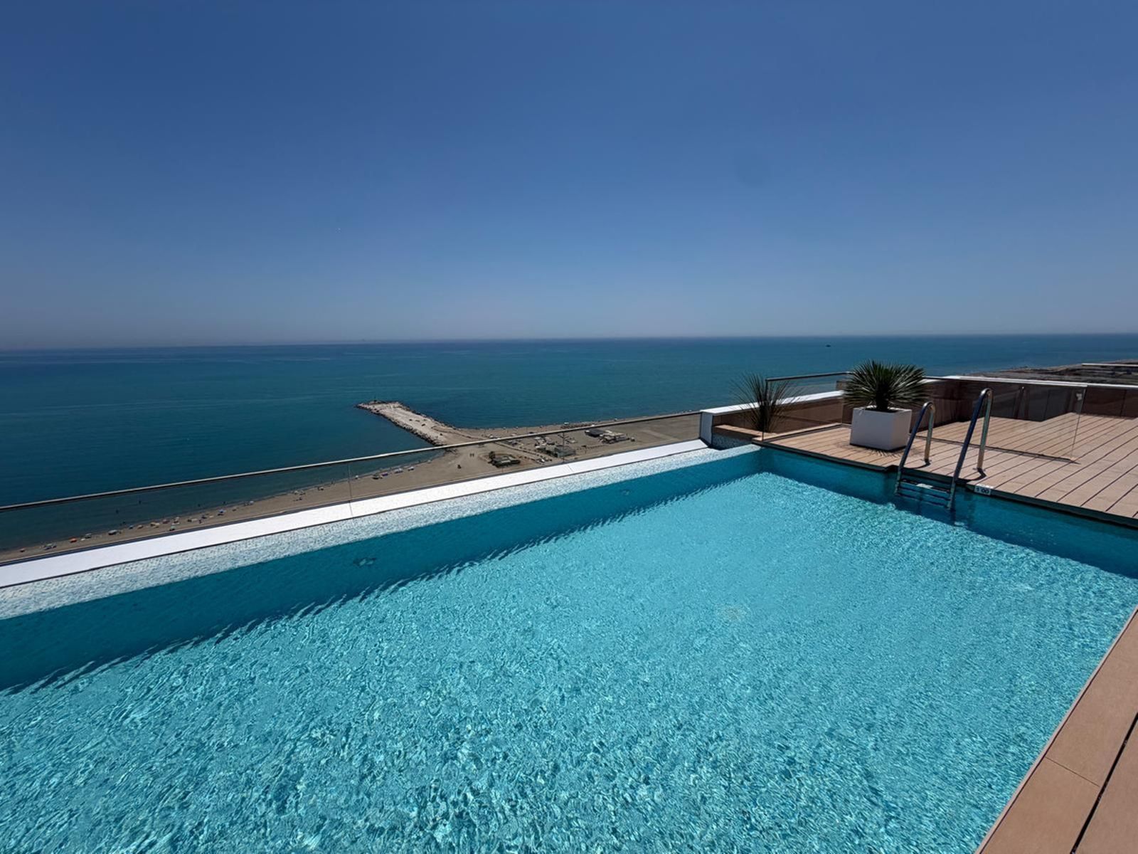 Middle Floor Apartment in Málaga