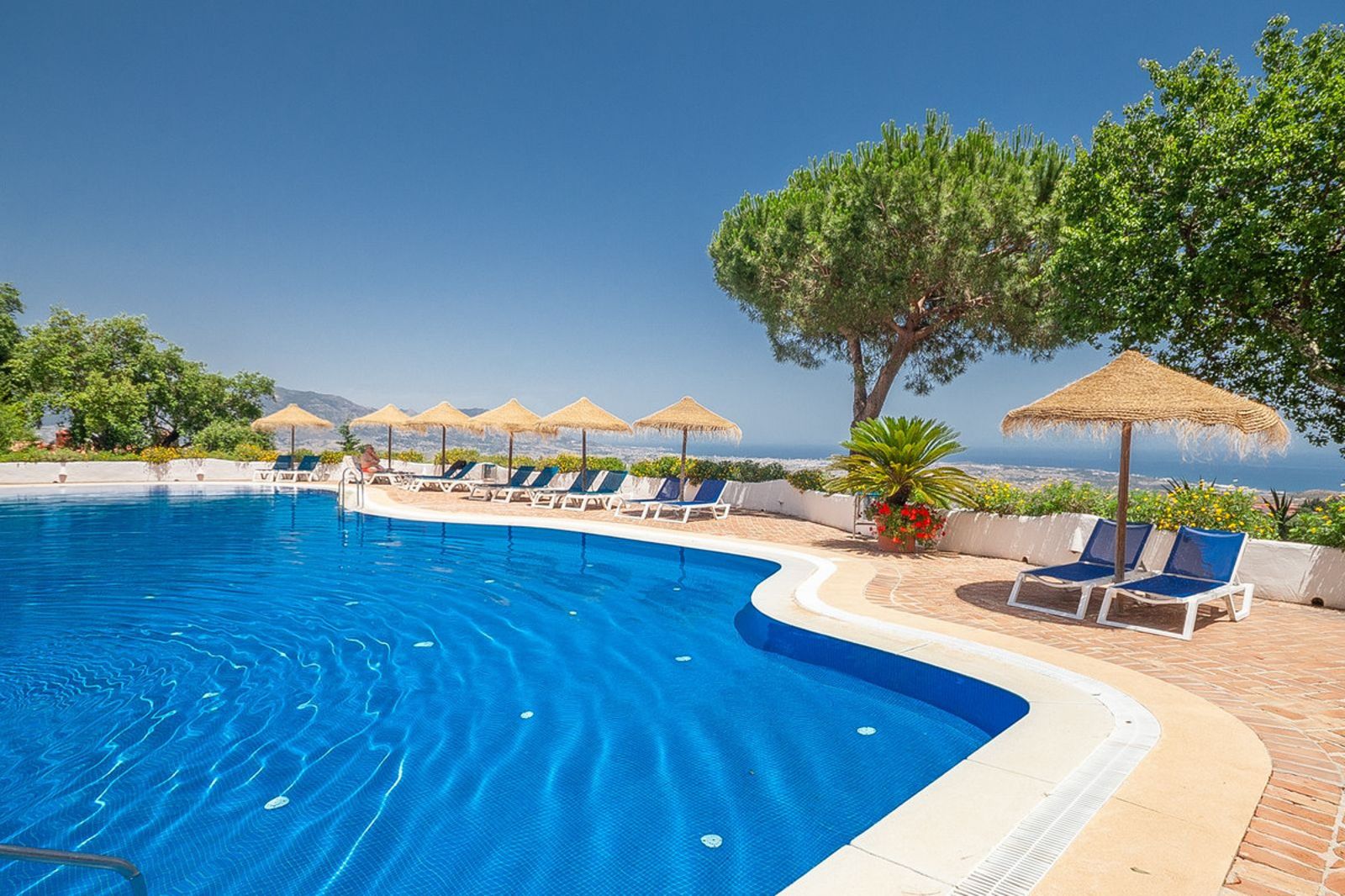 Middle Floor Apartment in La Mairena