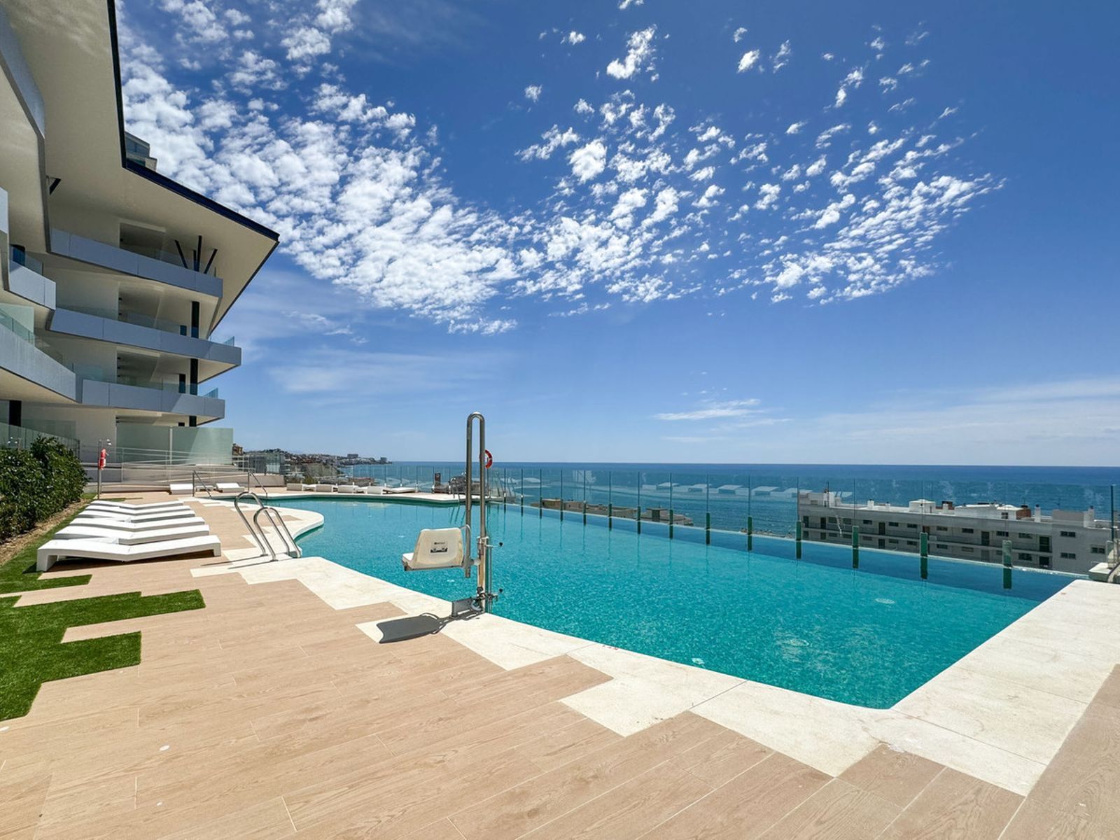Middle Floor Apartment in Fuengirola