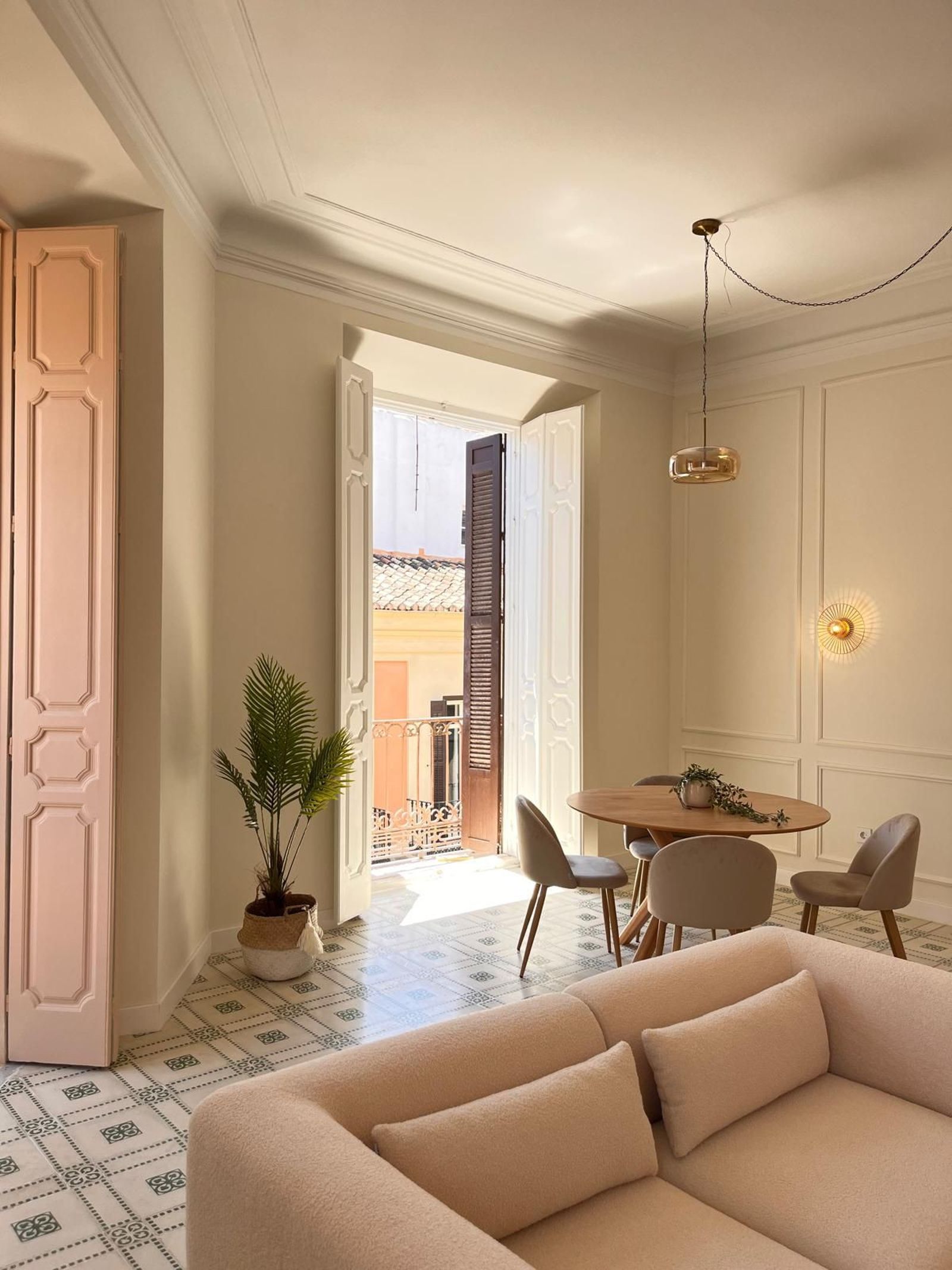 Middle Floor Apartment in Málaga