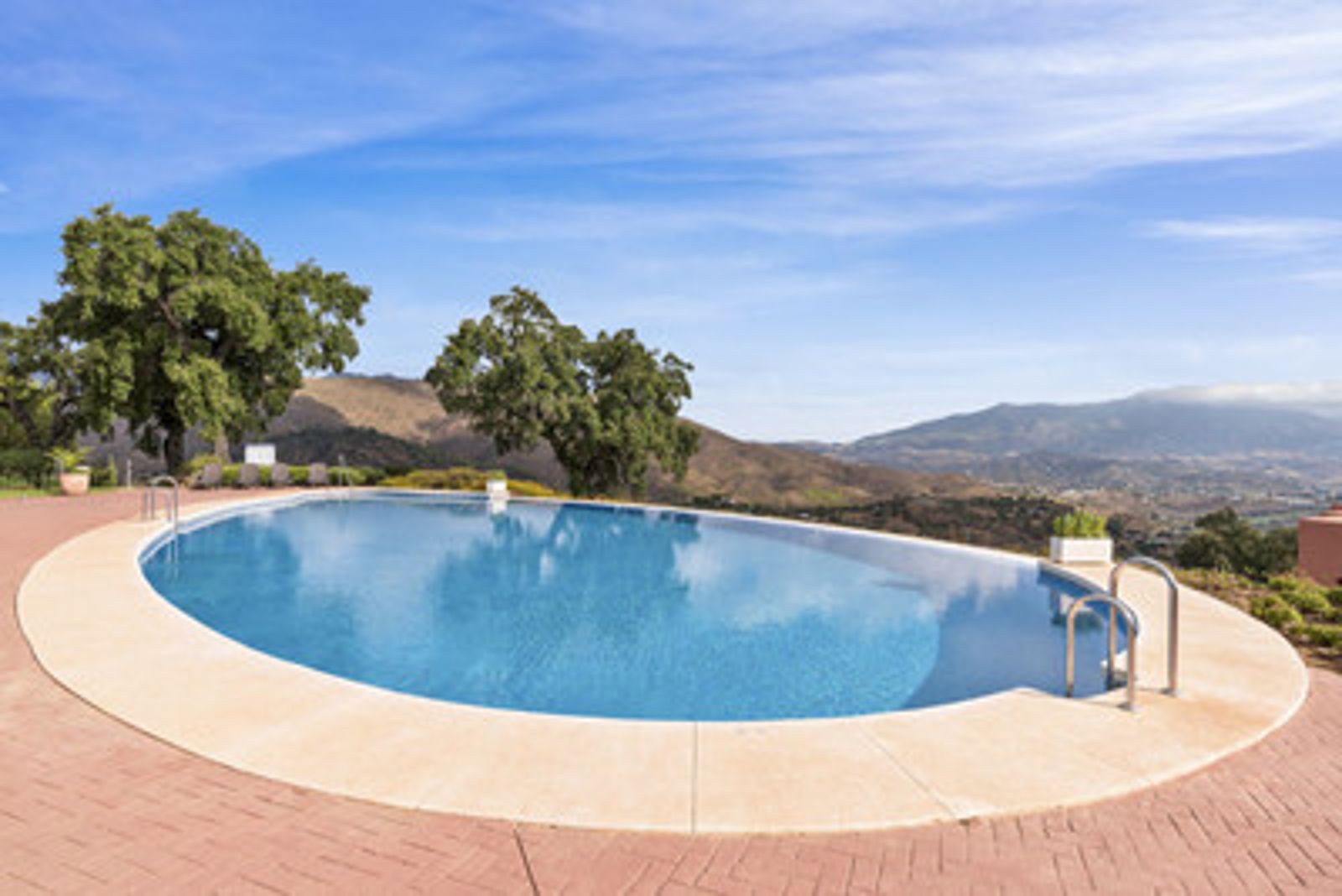 Middle Floor Apartment in La Mairena