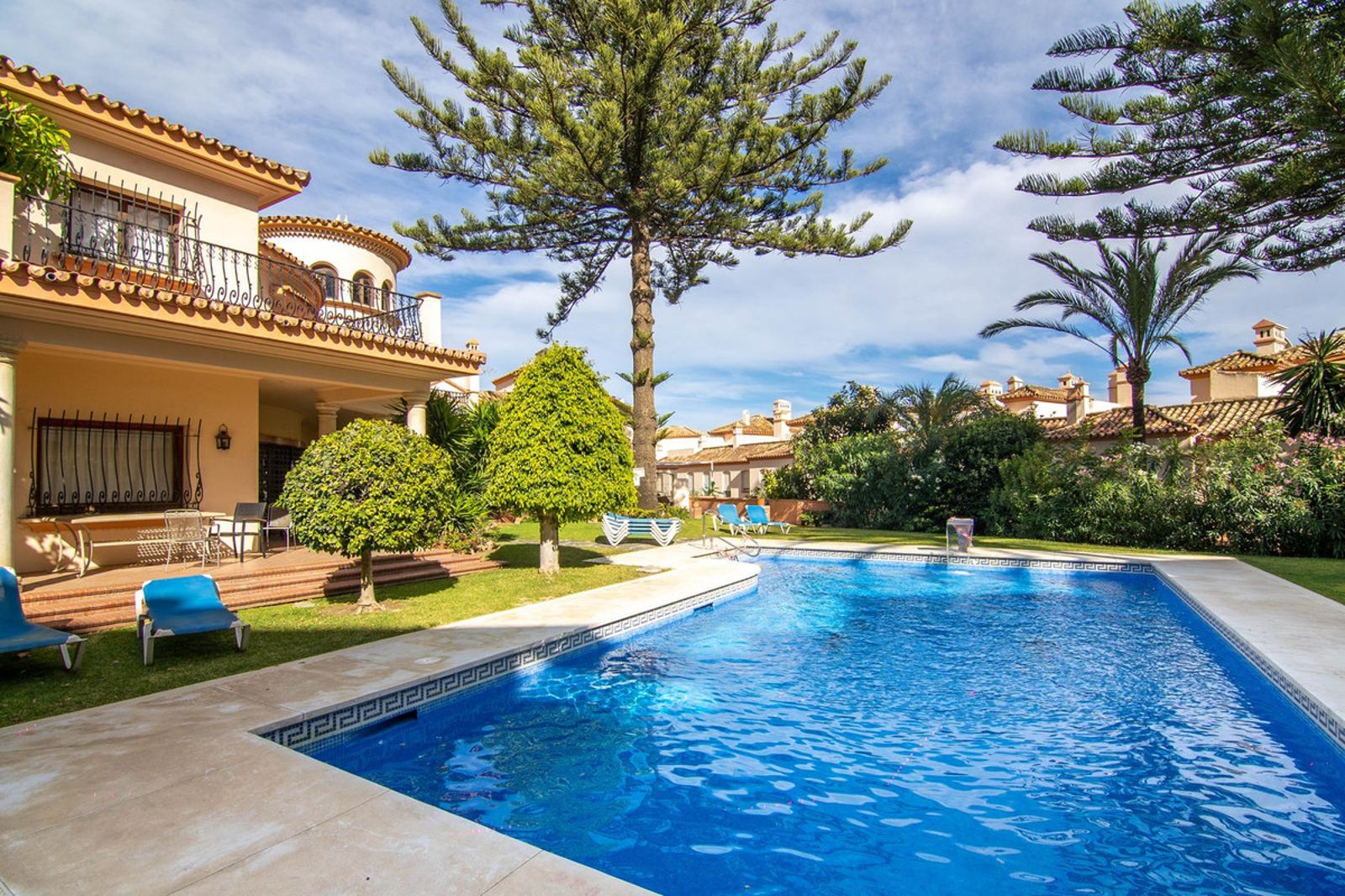 Townhouse in Estepona