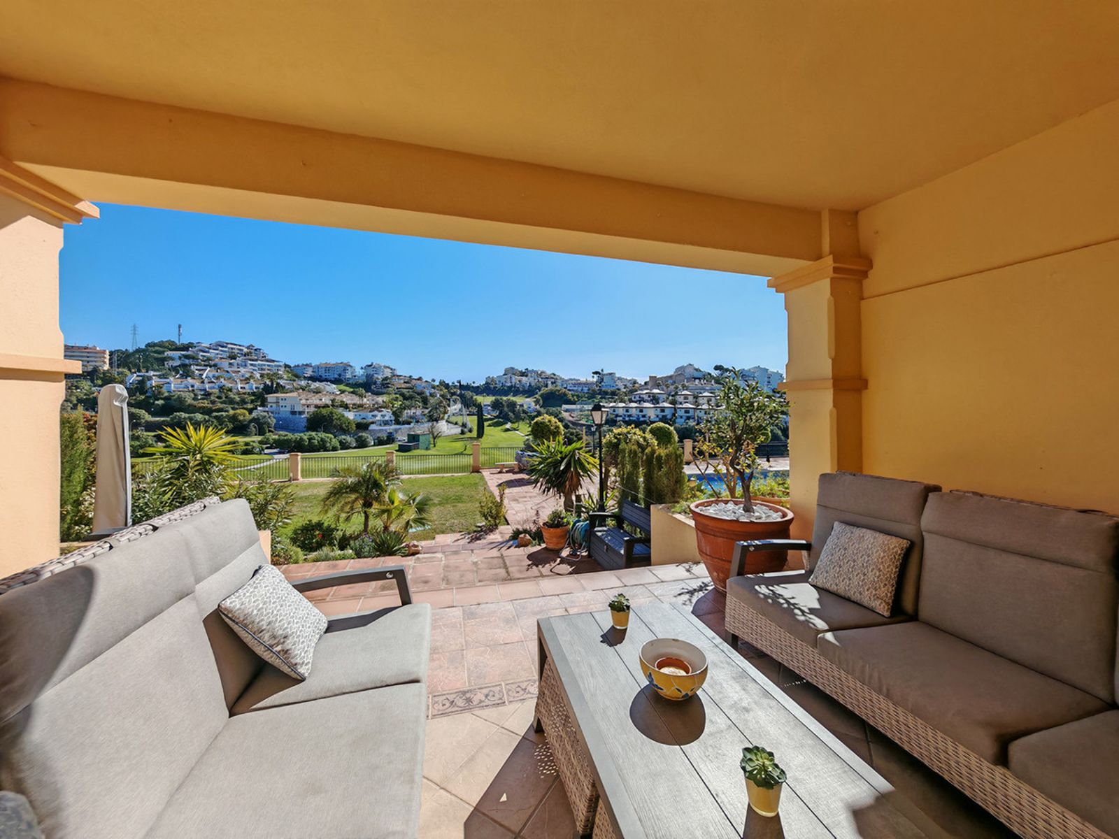 Townhouse in Riviera del Sol