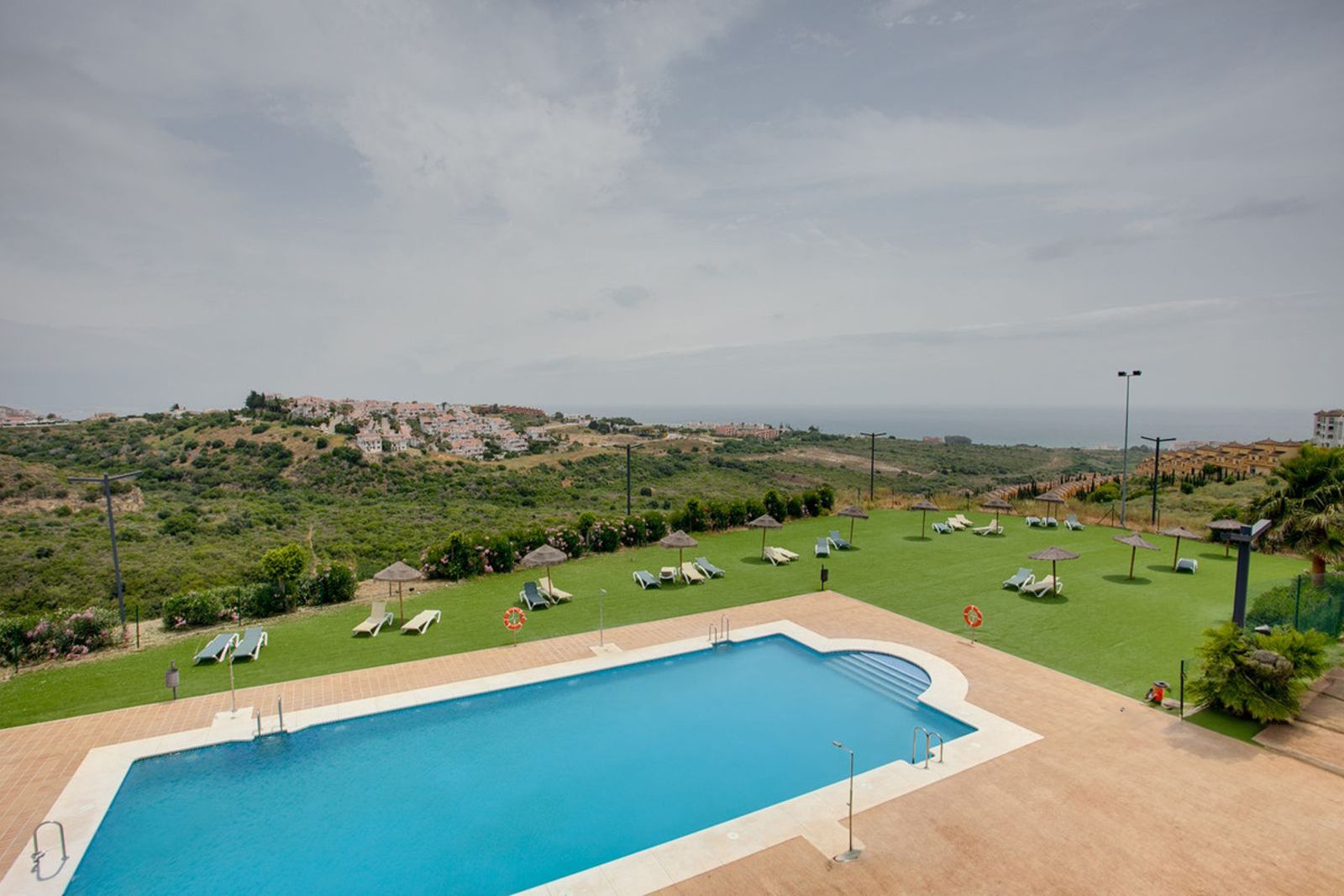 Middle Floor Apartment in Manilva