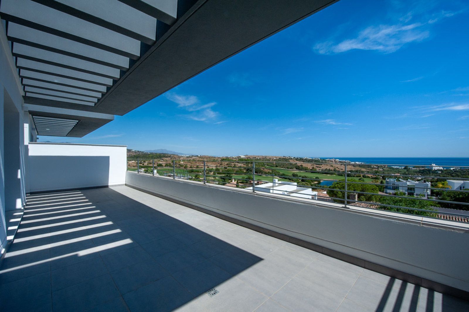 Top Floor Apartment in Estepona