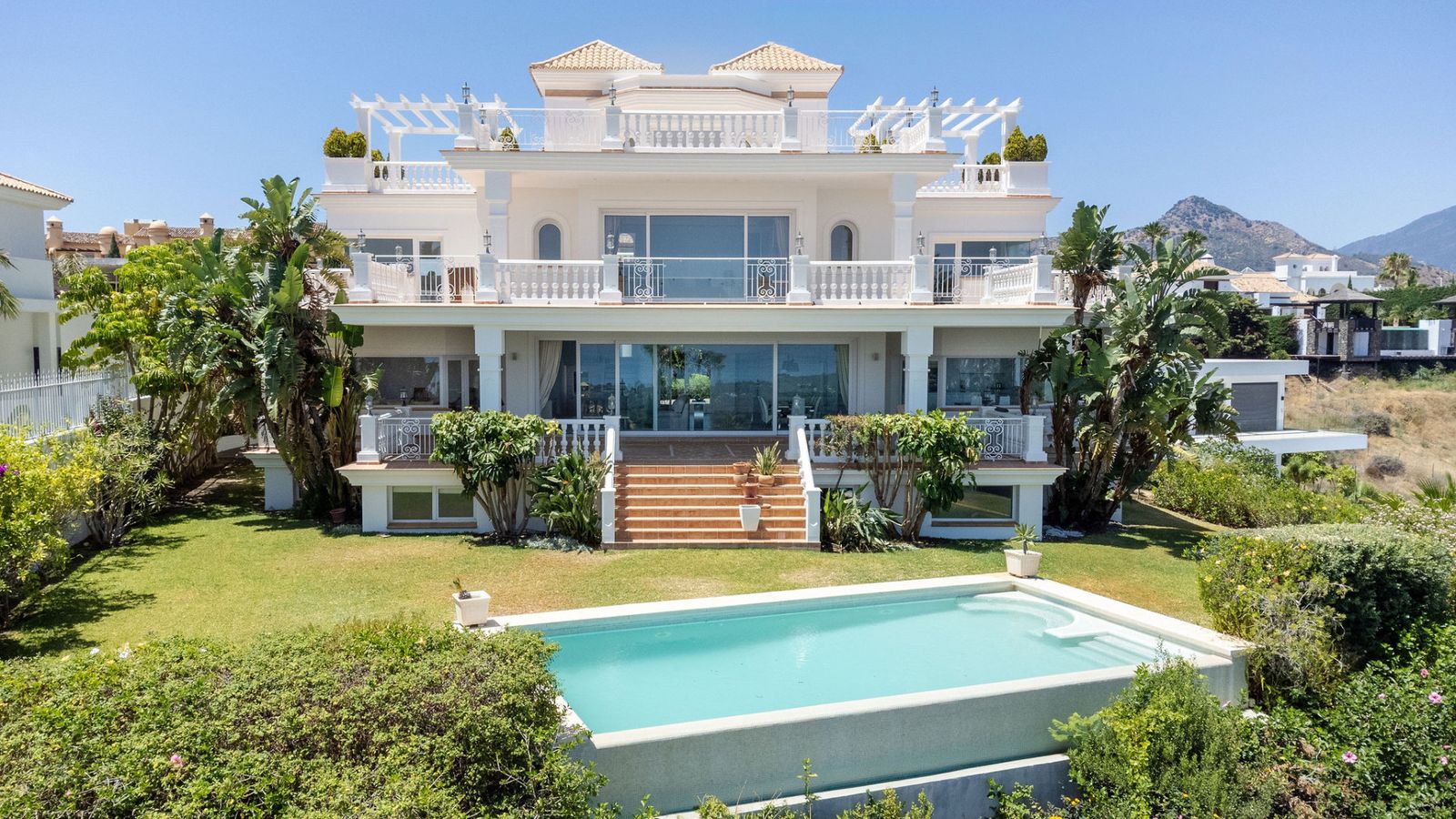 Luxury Villa with Panoramic Views