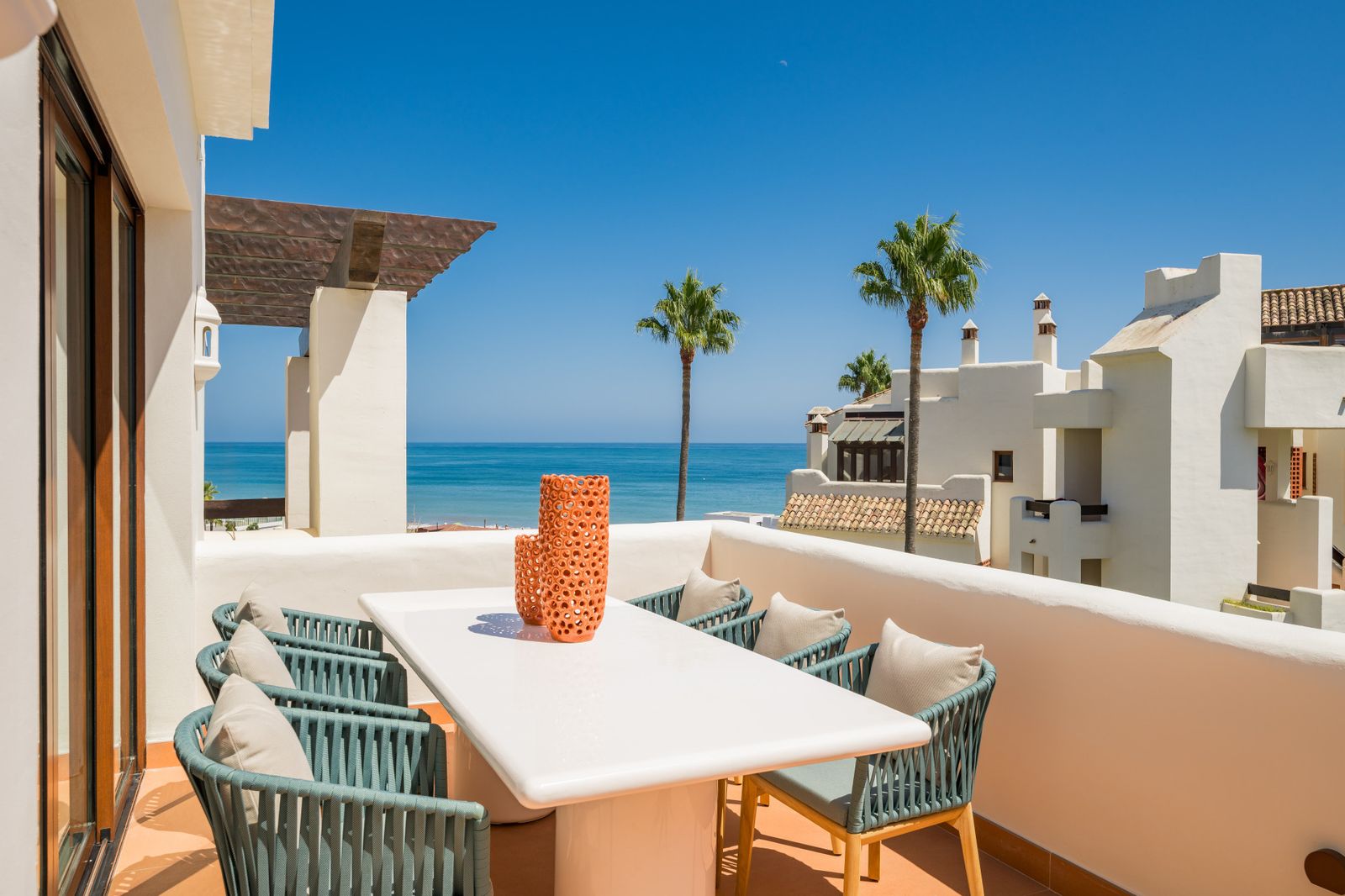 Beachfront Penthouse with Sea Views