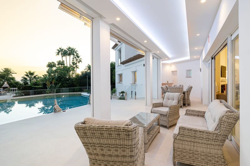 Detached Villa in El Paraiso