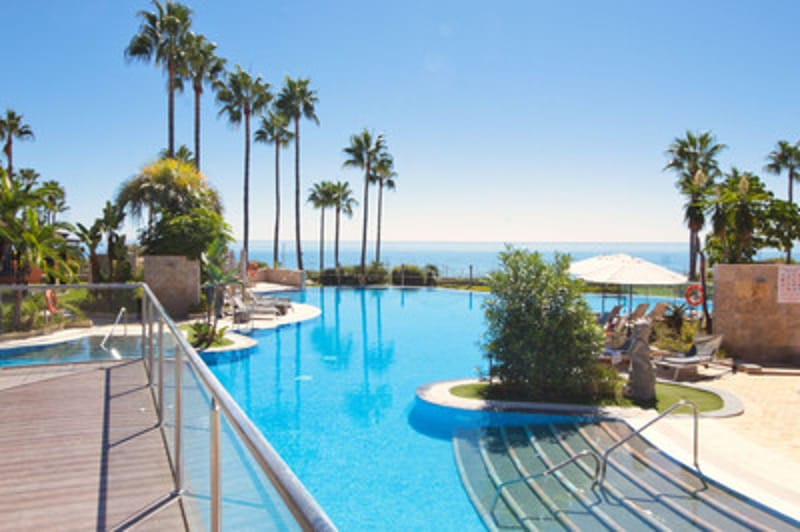 Middle Floor Apartment in Estepona
