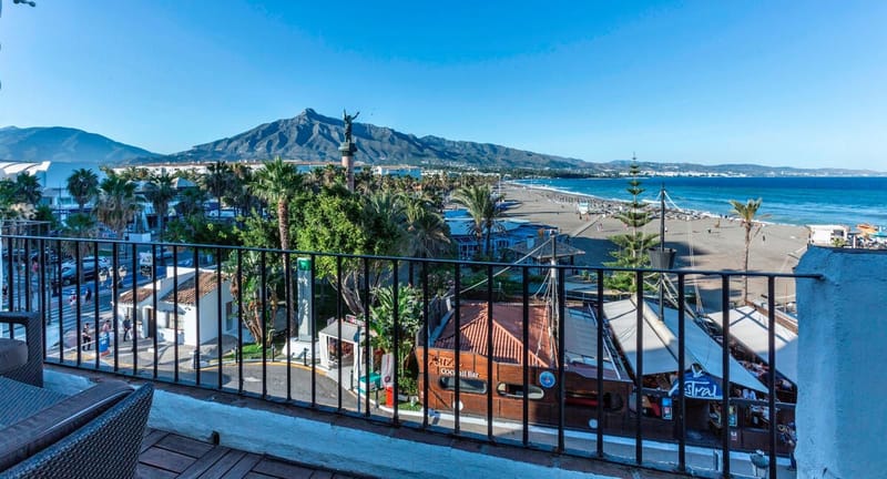 Middle Floor Apartment in The Golden Mile
