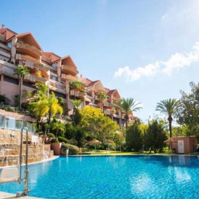 Middle Floor Apartment in Marbella