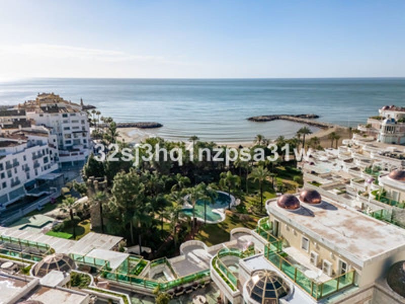 Middle Floor Apartment in Marbella