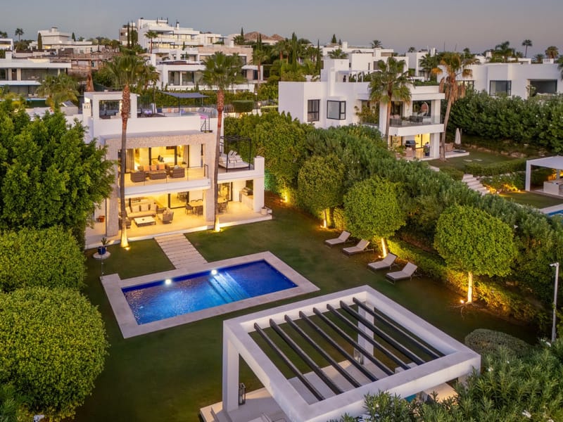 Detached Villa in Nueva Andalucía
