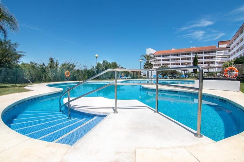 Middle Floor Apartment in Manilva