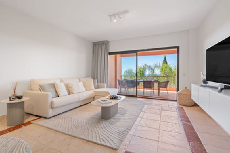 Middle Floor Apartment in Benahavís