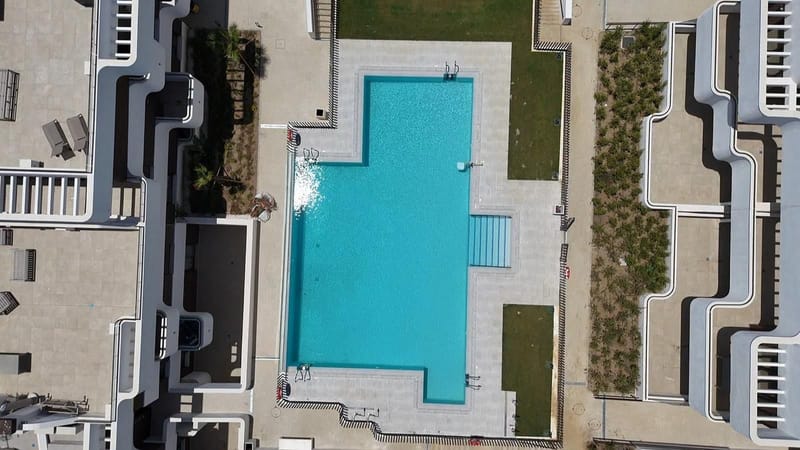Middle Floor Apartment in Estepona