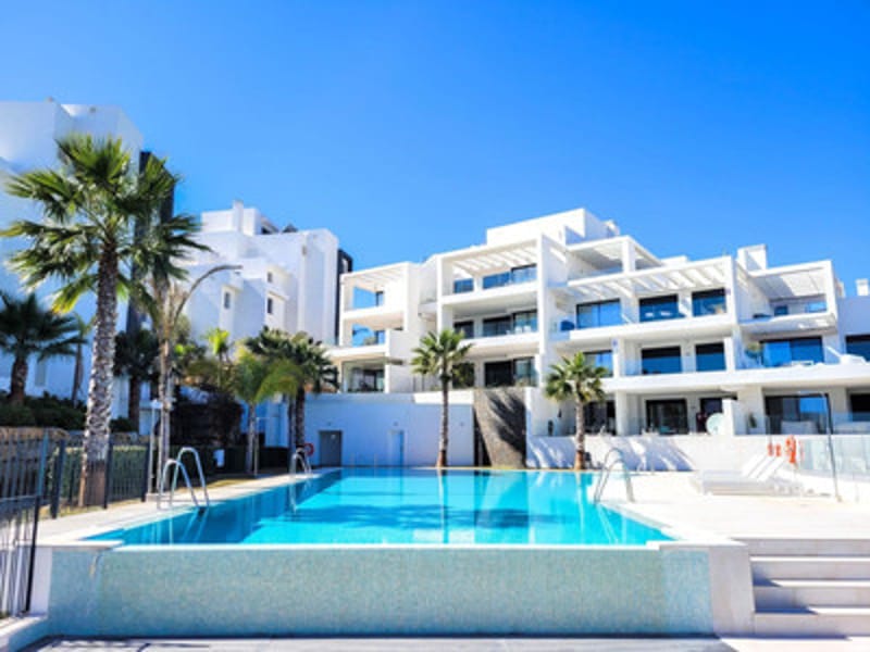 Middle Floor Apartment in Estepona