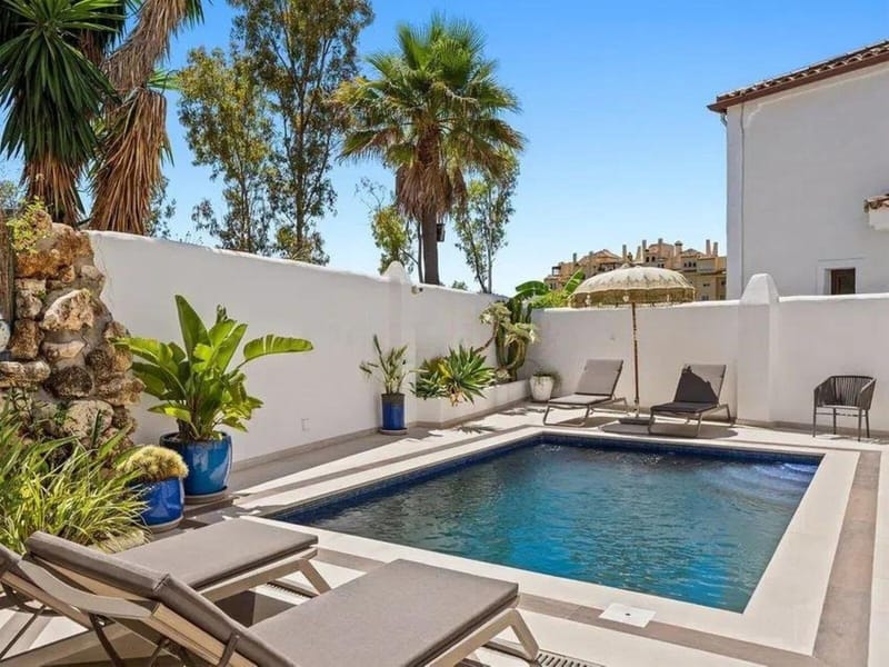 Detached Villa in Selwo